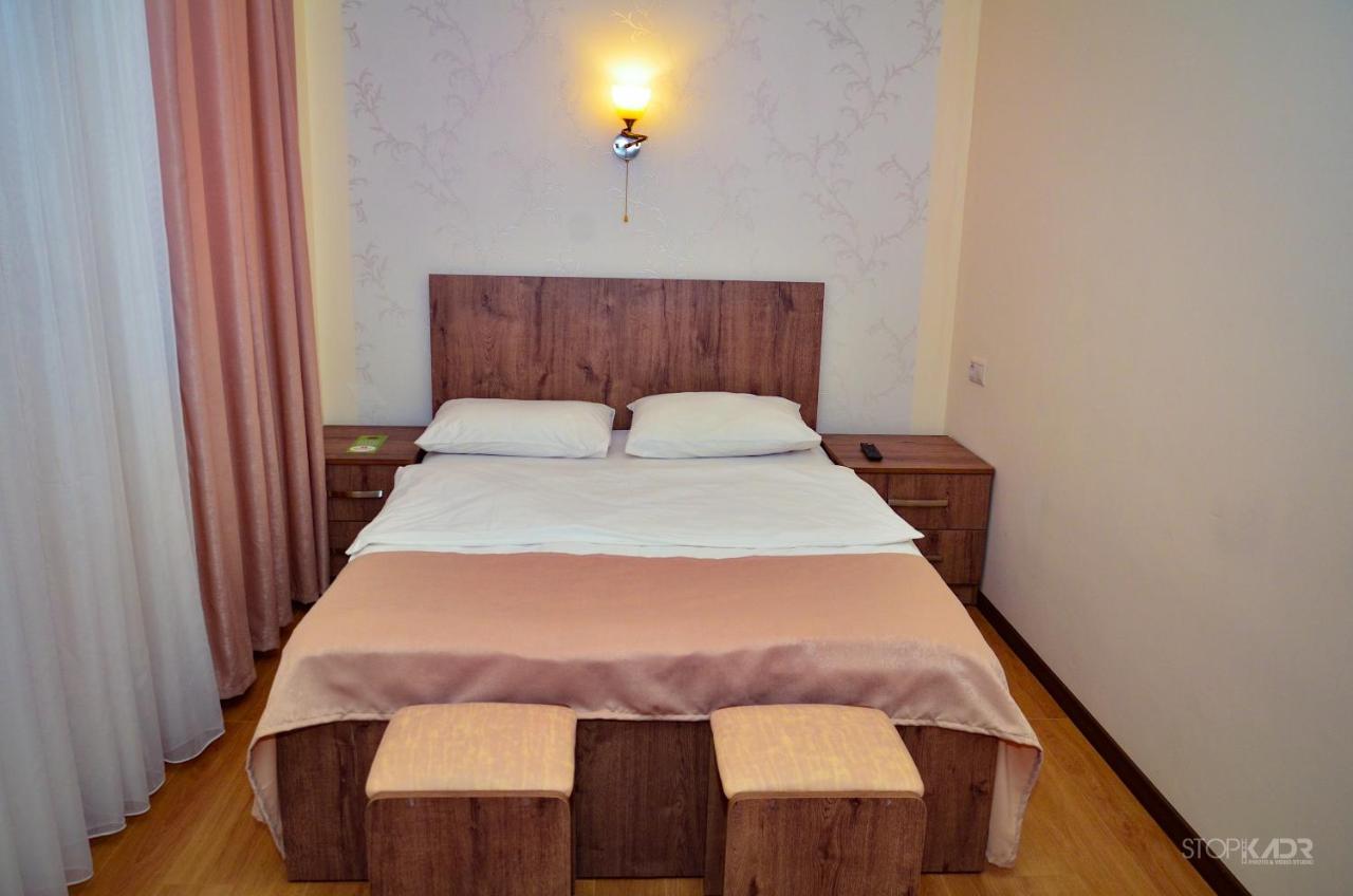 Asour Hotel Goris Exteriér fotografie